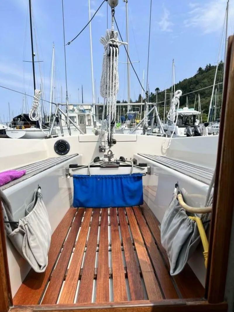 Slide: The Image of Aphrodite 32 1978 - 5418291