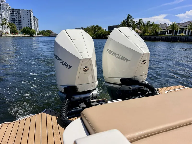 Slide: The Image of 2019 Sea Ray 290 SDX - Twin Mercury Engines 2019 Sea Ray 290 SDX - 5418519