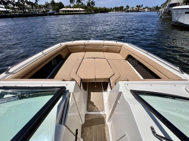 Slide: The Image of 2019 Sea Ray 290 SDX - Forward Seating 2019 Sea Ray 290 SDX - 5418557
