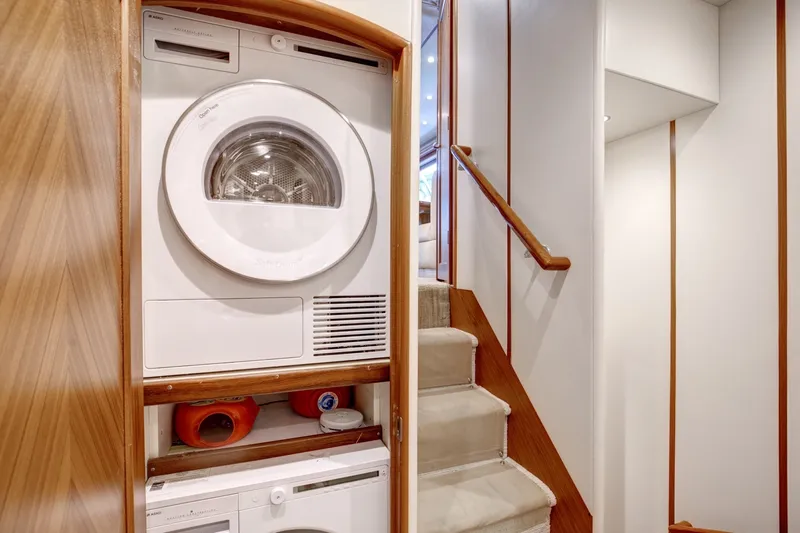 Slide: The Image of Viking 82 - Done Deal - Washer/Dryer 2010 Viking 82 Convertible Done Deal - 7650406