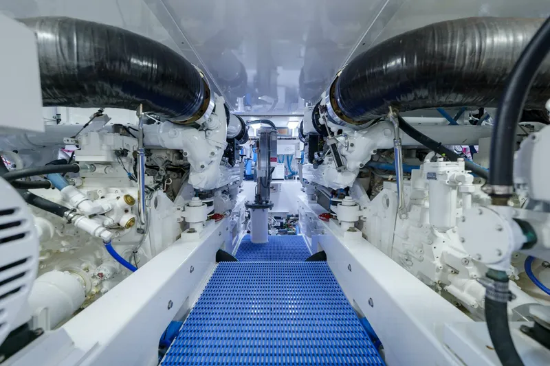 Slide: The Image of 2000 Garlington 61C "Salemwolf" - Engine Room - 5475959