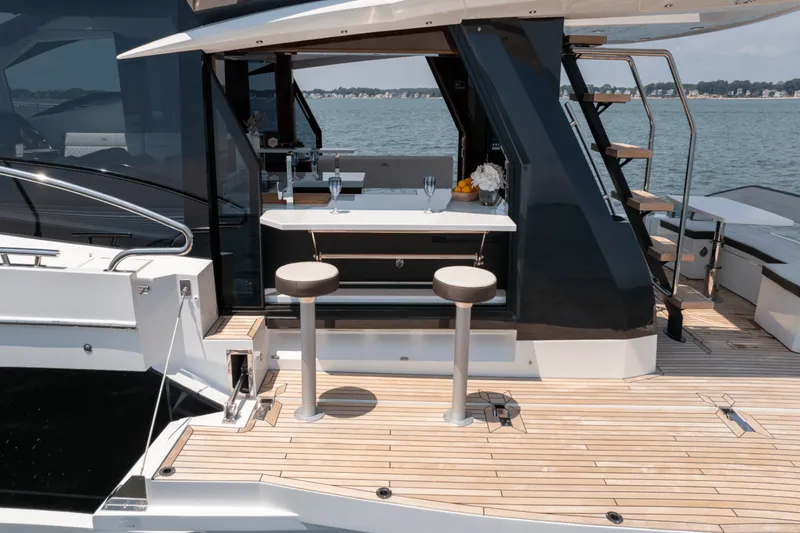 Slide: The Image of Galeon 510 SKY 2023 - 5486269