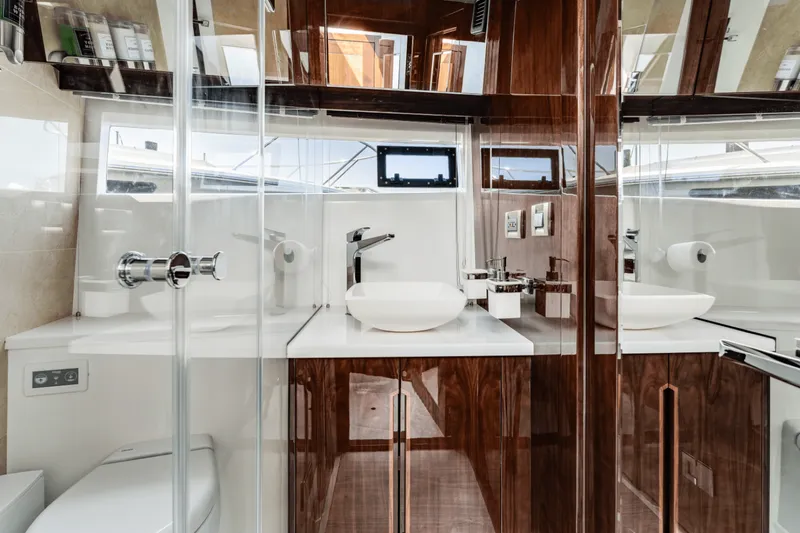 Slide: The Image of Galeon 510 SKY 2023 - 5486277