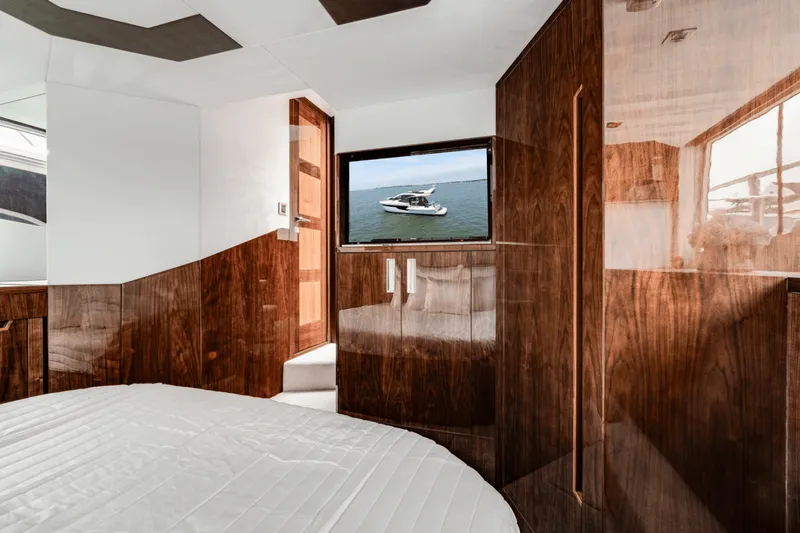 Slide: The Image of Galeon 510 SKY 2023 - 5486286