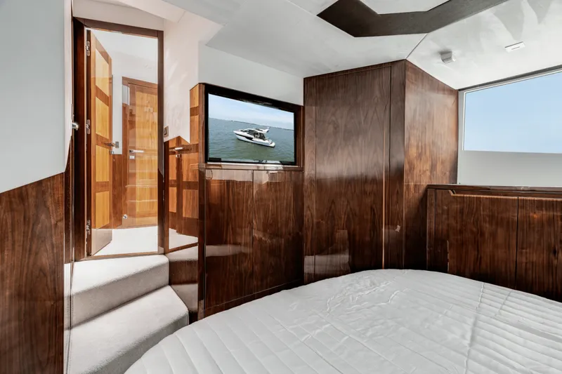 Slide: The Image of Galeon 510 SKY 2023 - 5486288