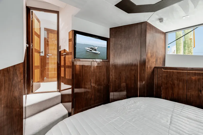 Slide: The Image of Galeon 510 SKY 2023 - 5486289