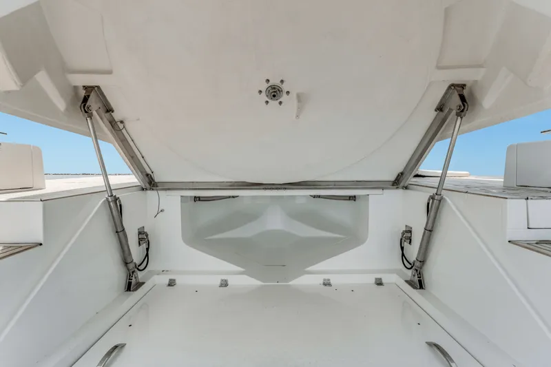 Slide: The Image of Galeon 510 SKY 2023 - 5486310