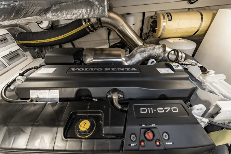 Slide: The Image of Galeon 510 SKY 2023 - 5486316