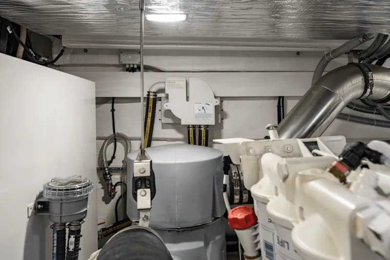 Slide: The Image of Galeon 510 SKY 2023 - 5486324