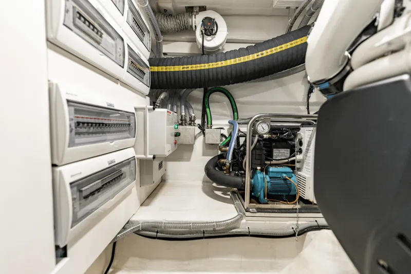 Slide: The Image of Galeon 510 SKY 2023 - 5486332