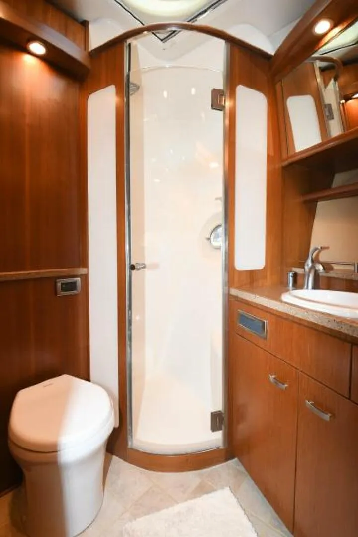 Slide: The Image of 2008 58 Tiara Yachts Sovran - Dreamscape - VIP Stateroom Head - 5420992