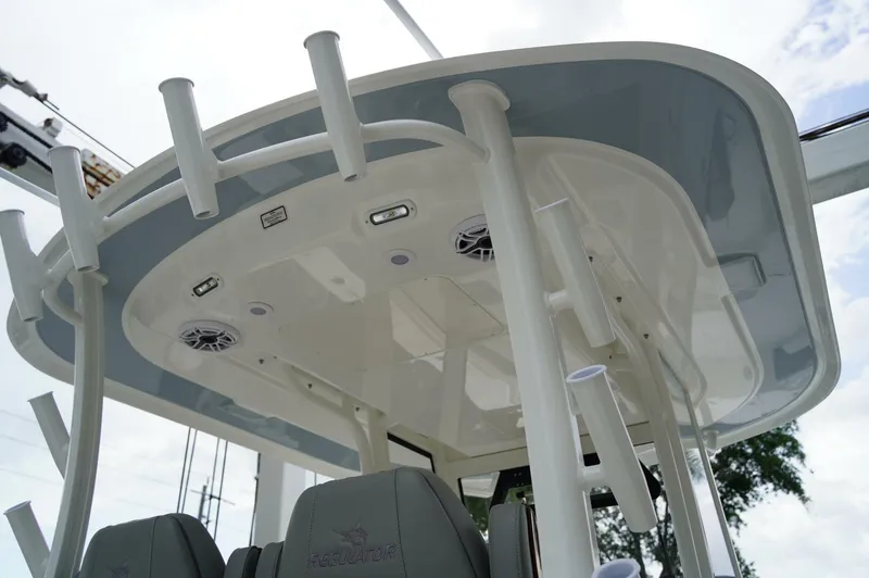 Slide: The Image of Regulator Marine 30XO 2025 - 5421738