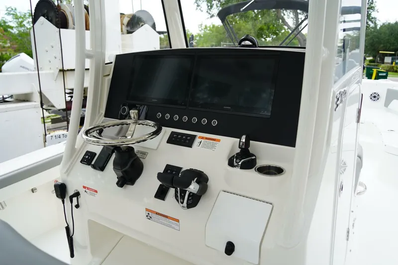 Slide: The Image of Regulator Marine 30XO 2025 - 5421739
