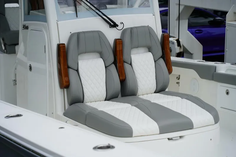 Slide: The Image of Regulator Marine 30XO 2025 - 5421734