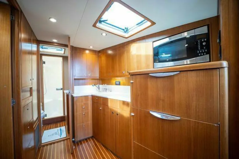 Slide: The Image of Release 46 Custom Express Carolina 2014 - 5424523