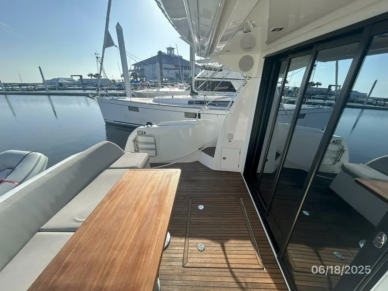 Slide: The Image of 42' Prestige aftdeck port - 5423092