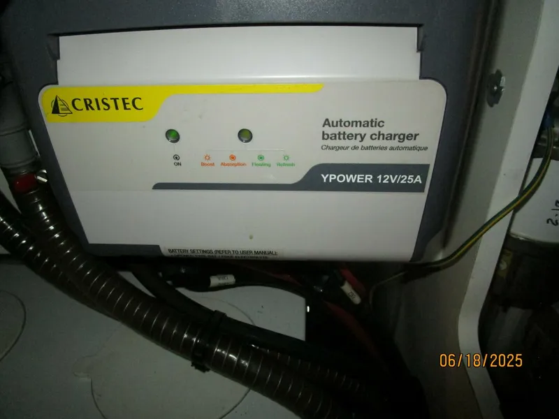 Slide: The Image of 42' Prestige battery charger2 - 5423099
