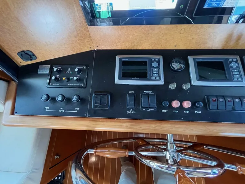 Slide: The Image of Symbol 59 Classic Pilothouse 2008 - 5591213