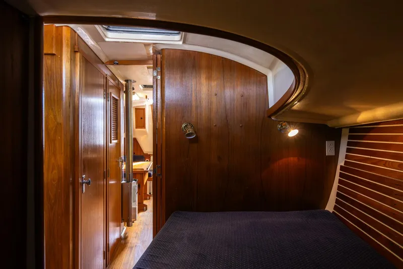 Slide: The Image of Nonsuch 30 1989 - 5429185