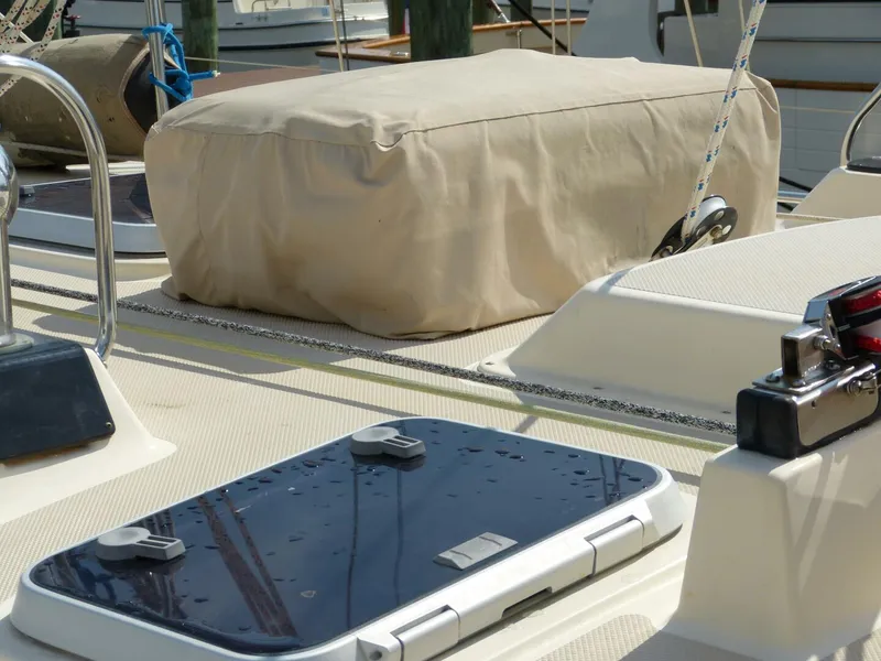 Slide: The Image of 2000 Island Packet 420 Life raft - 5439552