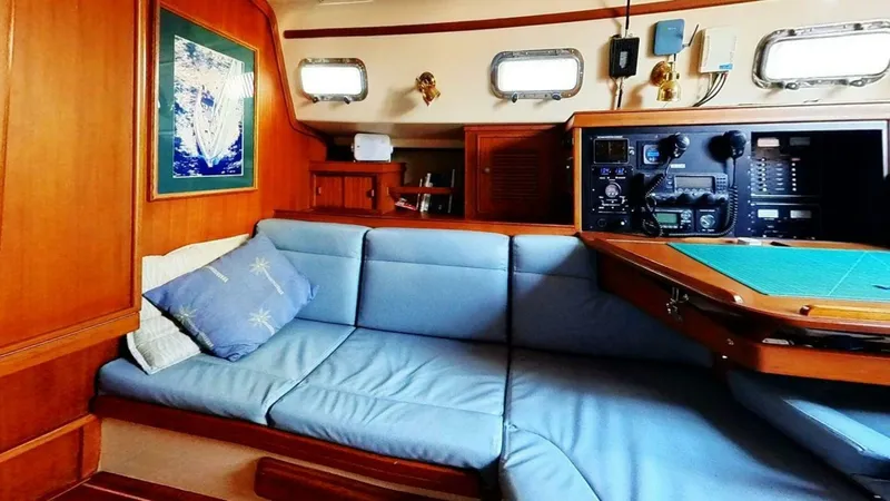 Slide: The Image of Island Packet 420 2000 - 5678142