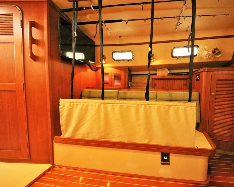 Slide: The Image of 2000 Island Packet 4200120373 14_XLARGE - 5423501