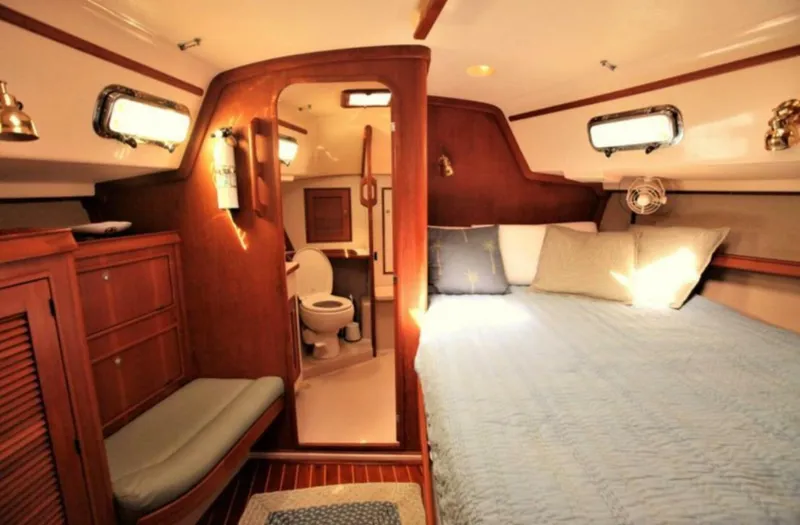 Slide: The Image of Island Packet 420 2000 - 5858879