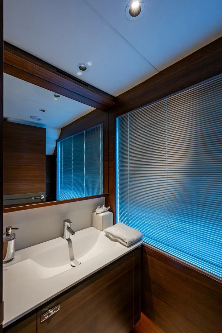 Slide: The Image of Princess Y95 Day Head - 5424170