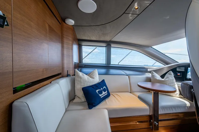 Slide: The Image of Princess Y95 Pilot House - Seating - 5424178