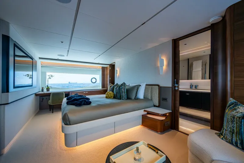 Slide: The Image of Princess Y95 Lower - Secondary Master Stateroom - 5424172