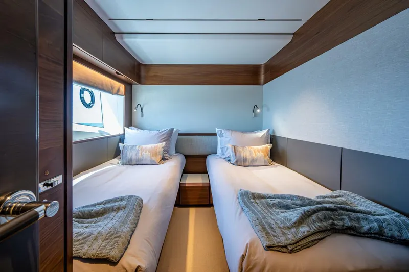 Slide: The Image of Princess Y95 Lower - Starboard Guest Stateroom - 5424189