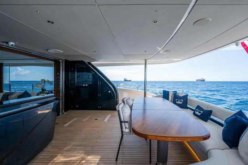 Slide: The Image of Princess Y95 Cockpit - Dining Area - 5423615