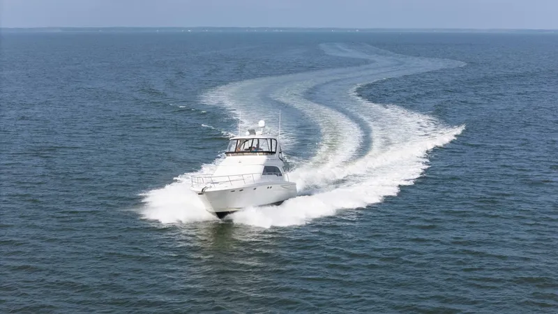 Slide: The Image of 2000 Sea Ray 480 Sedan Bridge Power 9850225 983774492 0 240620250702 1 - 5423752