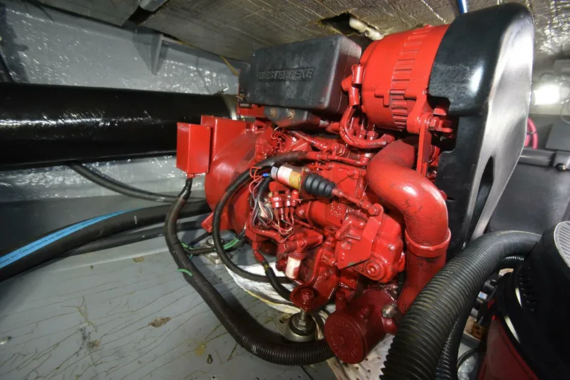 Slide: The Image of 2000 Sea Ray 480 Sedan Bridge Power 9850225 983774567 0 240620250708 63 - 5423700