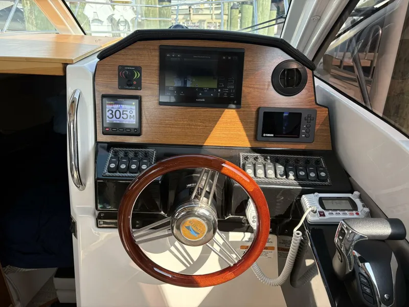 Slide: The Image of Cutwater C-24 Coupe 2022 - 5428107