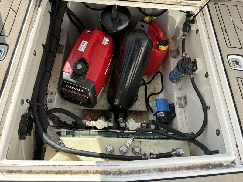 Slide: The Image of Cutwater C-24 Coupe 2022 - 5428121