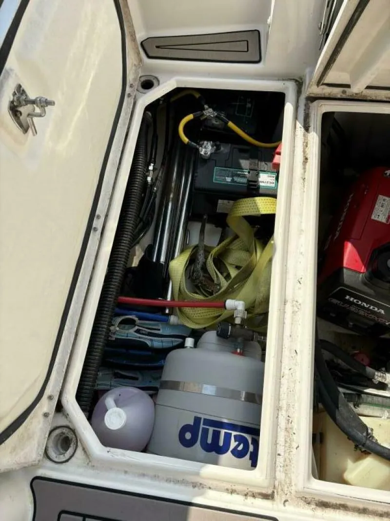 Slide: The Image of Cutwater C-24 Coupe 2022 - 5428122