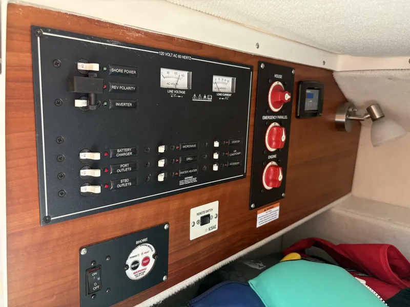 Slide: The Image of Cutwater C-24 Coupe 2022 - 5428125