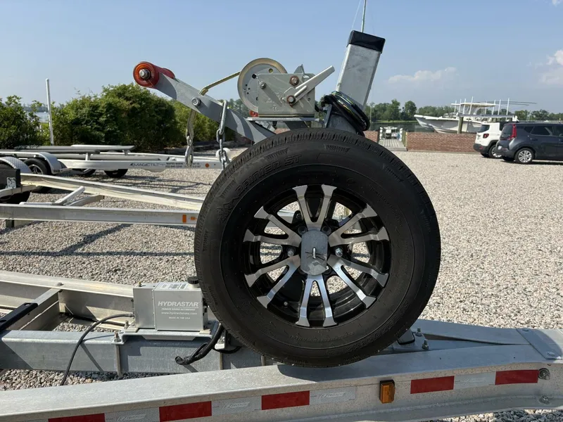 Slide: The Image of Cutwater C-24 Coupe 2022 - 5428131