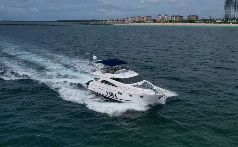 The Image of Fairline 65 Squadron 2013 - 5440924