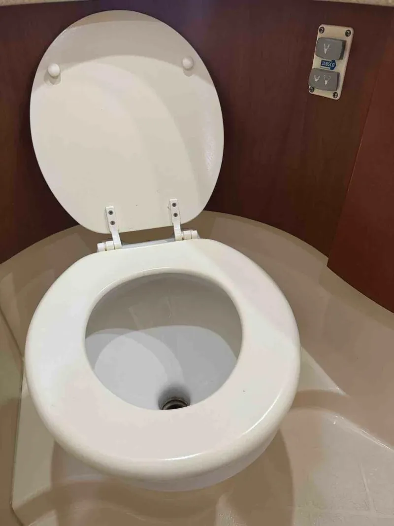 Slide: The Image of 34c Silverton Port head 2 - 5429686