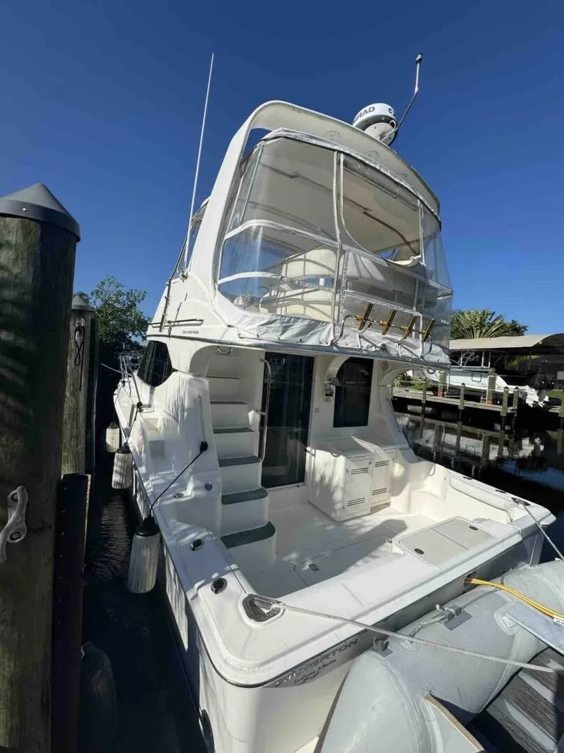 Slide: The Image of 34c Silverton aft deck/flybridge - 5429713