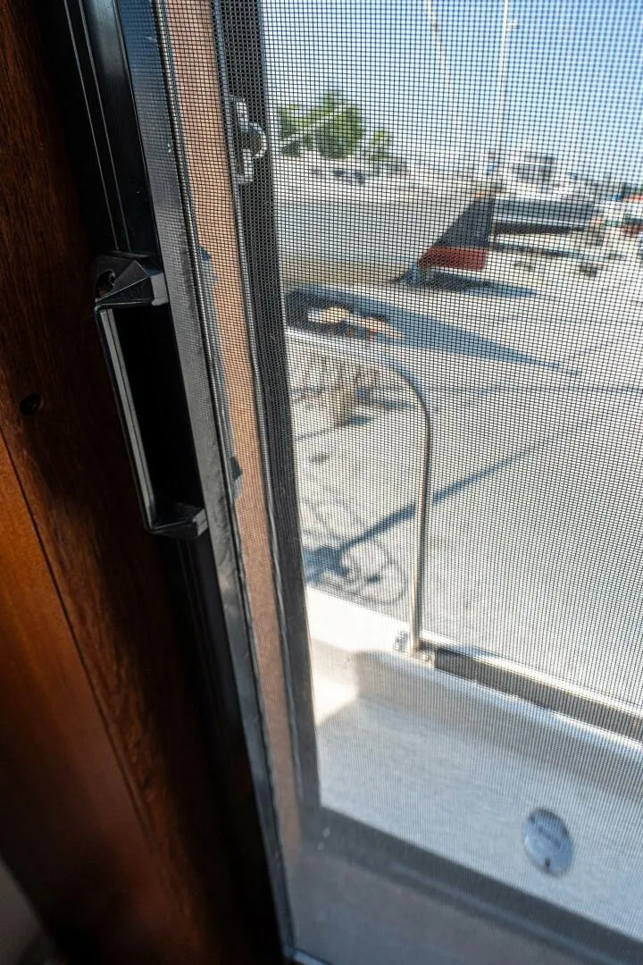 Slide: The Image of Screen Doors - 5475723