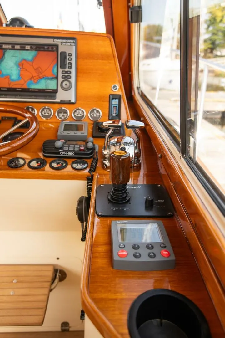 Slide: The Image of Hinckley Yachts Talaria 44 Express 2003 - 5425491