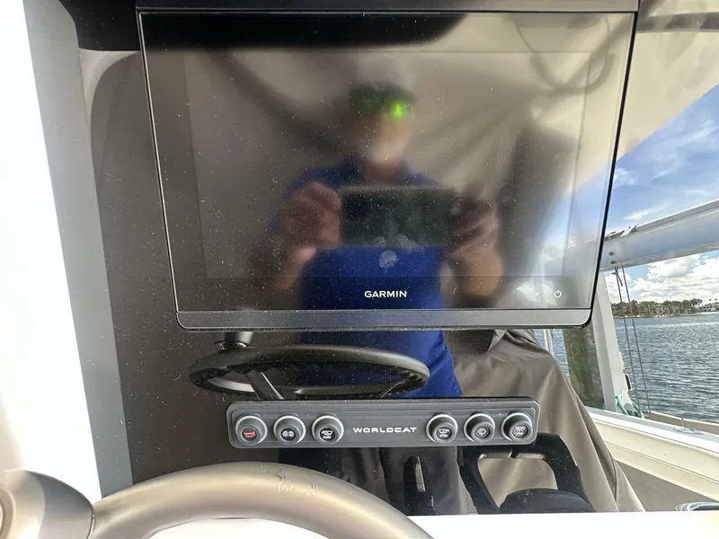 Slide: The Image of World Cat 280CCX 2024 - 5425564