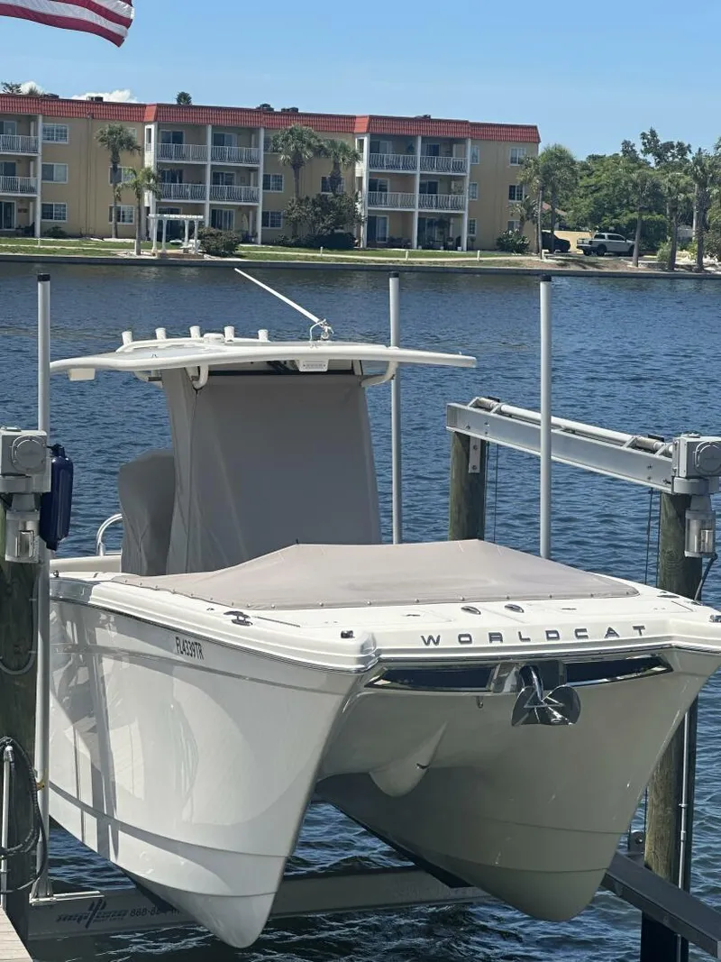 Slide: The Image of World Cat 280CCX 2024 - 5425500