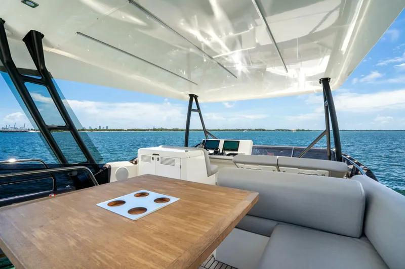 Slide: The Image of Prestige 520 2023 - 5499067