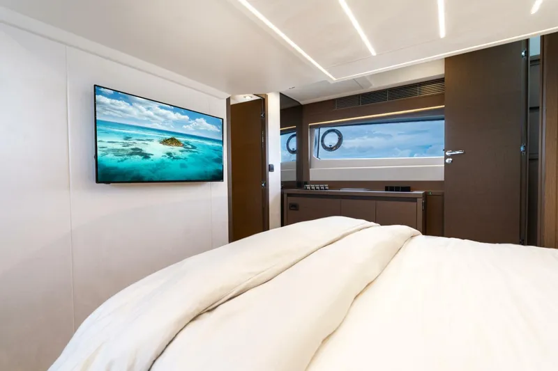 Slide: The Image of Prestige 520 2023 - 5499084