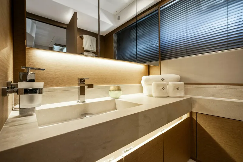 Slide: The Image of Prestige 520 2023 - 5499089