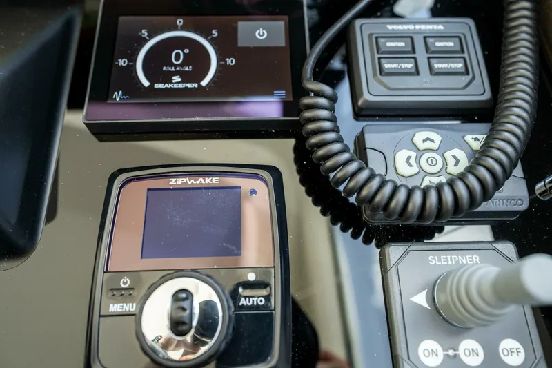 Slide: The Image of Prestige 520 2023 - 5499093